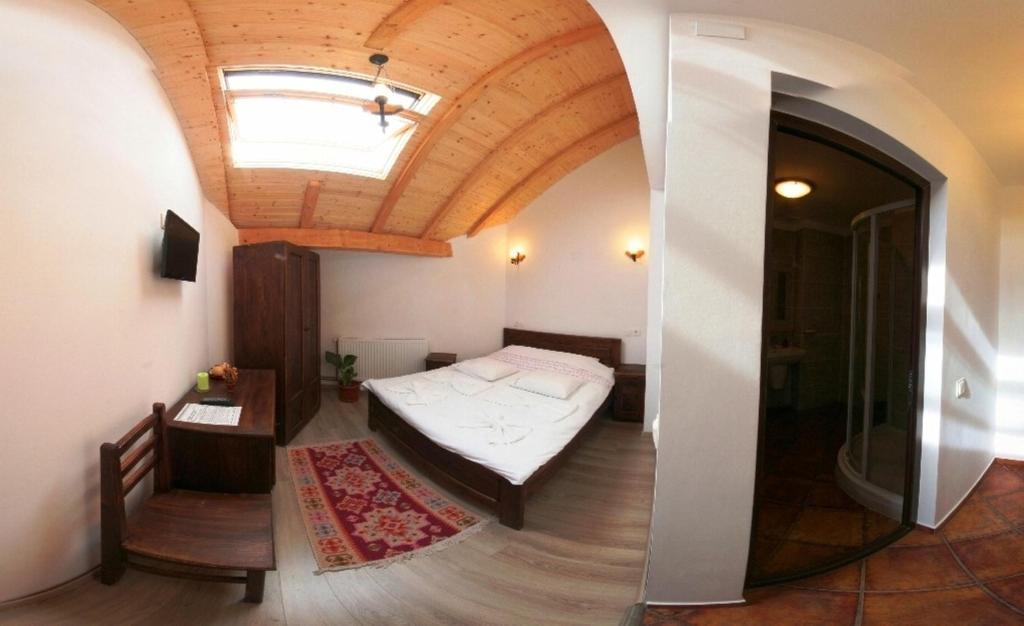 Casa Cartianu Ξενοδοχείο Târgu Jiu Δωμάτιο φωτογραφία